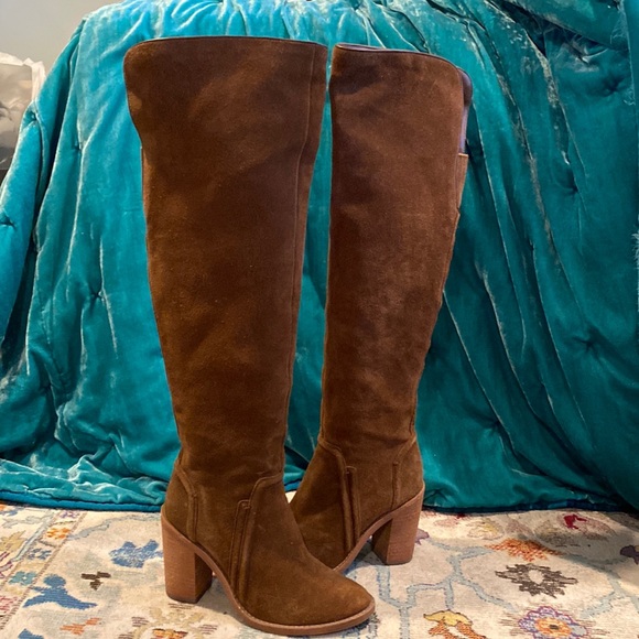OVER THE KNEE BOOTS !!!! - Picture 1 of 5